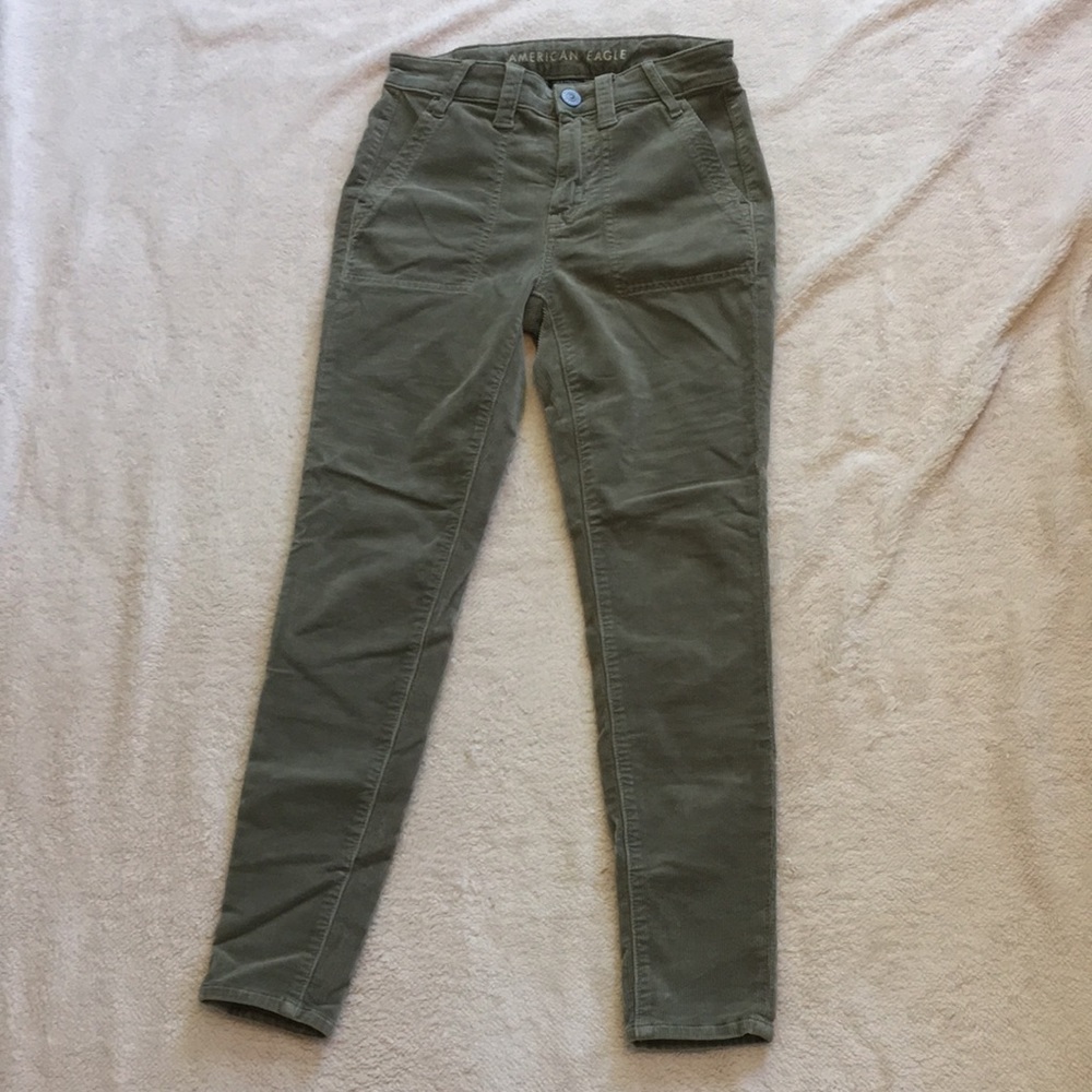 American Eagle Olive High-Waisted Corduroy Jegging